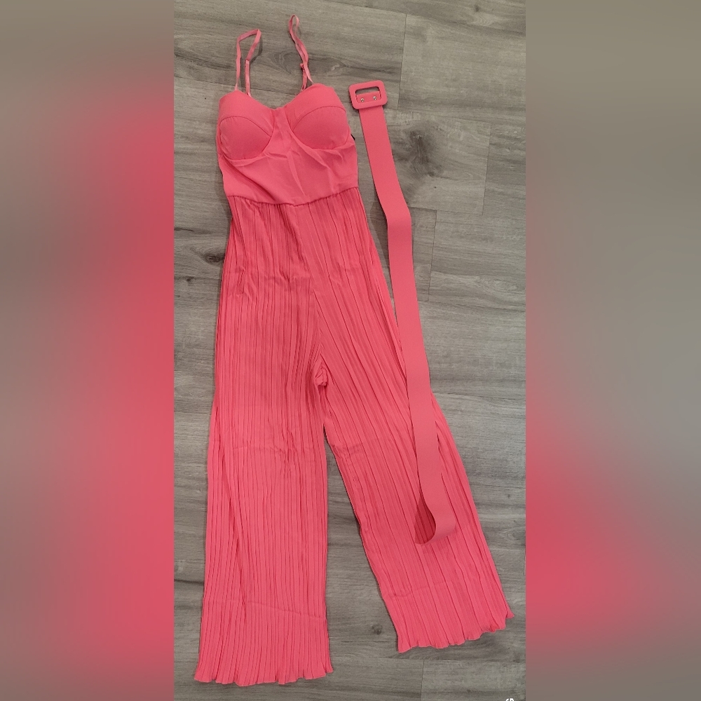 Womans . One piece halter jumper. Size xs/s